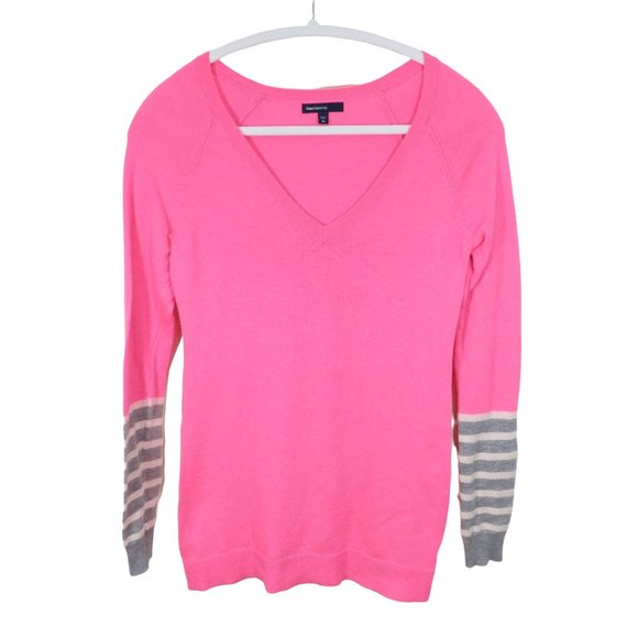 GAP MATERNITY Size XS Bright Pink Sequin & Stripe Cuff V Neck Pullover Sweater - Picture 1 of 3